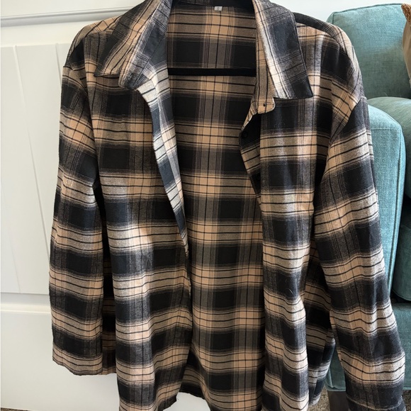 SHEIN Tops - Black and Cream/Brown Flannel